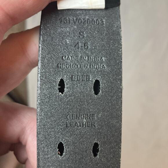 Levi’s Belt Genuine Leather Size Small 4-6 Black Levi Strauss & Co Black Buckle - Picture 3 of 9